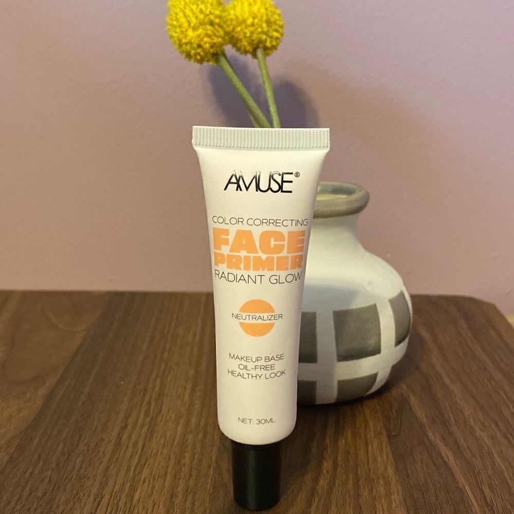 Amuse color correcting face primer radiant glow